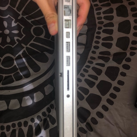 MacBook Pro 13inch Core-i5 2.5 Mid 2012 - Picture 14 of 16